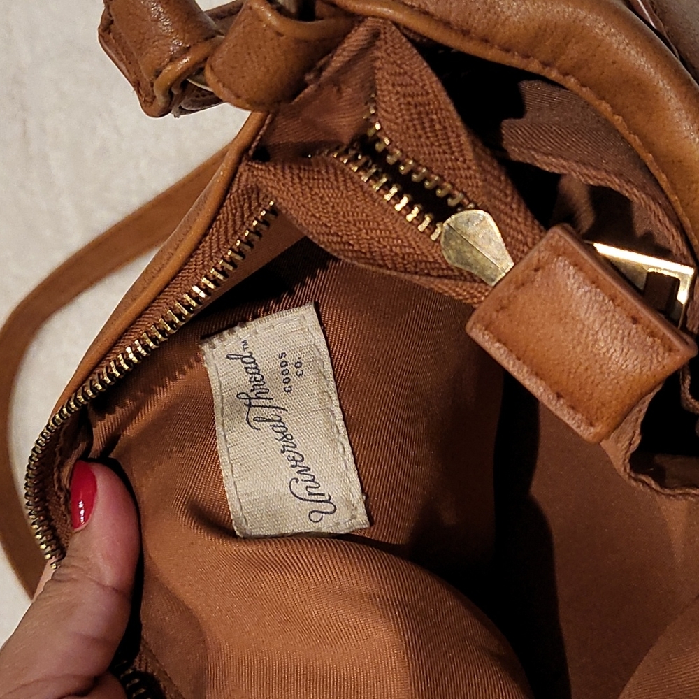 Used American Thread crossbody - Picture 3 of 7